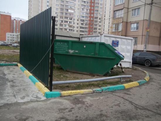 Обустройство мусороприемной площадки ул.Подольская 14а